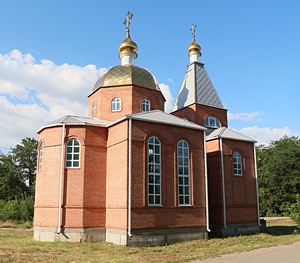 Храм Архистратига Божия Михаила п. Верхнестепной