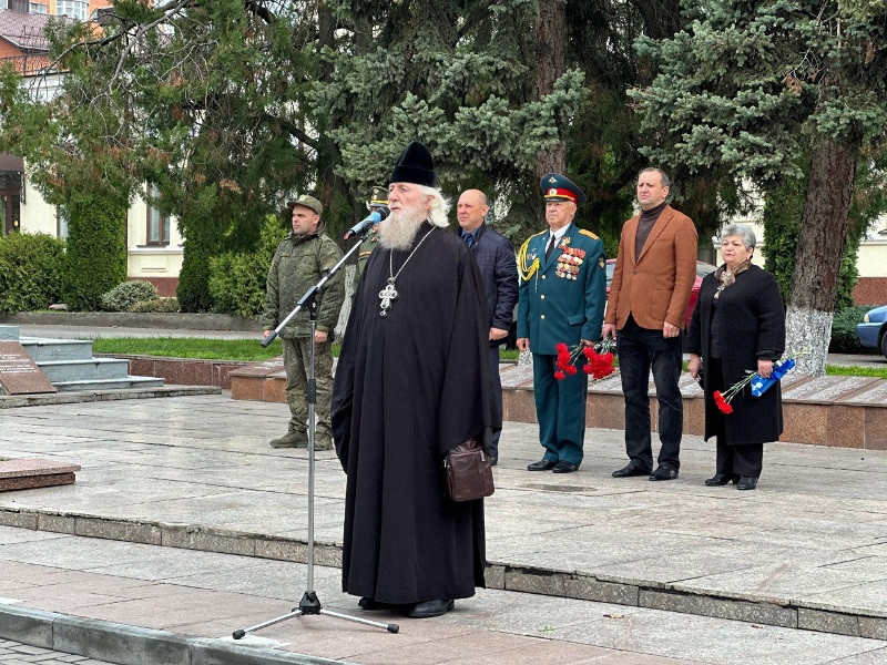 Торжественное мероприятие у Вечного Огня в Георгиевске