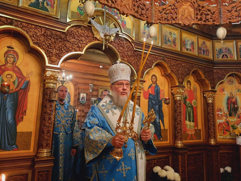 Епископ Георгиевский и Прасковейский Николай возглавил престольное торжество храма иконы Божией Матери «Всех скорбящих Радость» посёлка Шаумяновского