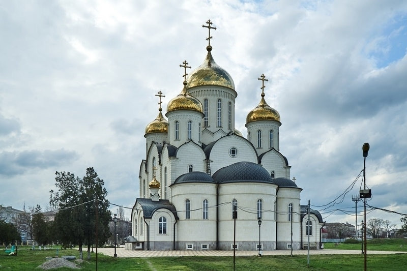 Епископ Николай совершил Божественную литургию в Георгиевском соборе