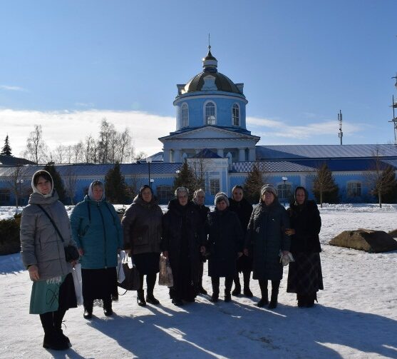 По благословению епископа Георгиевского и Прасковейского Николая паломническая служба Георгиевской епархии организовала поездку