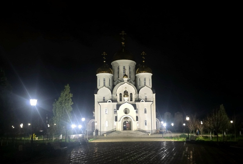 Епископ Николай возглавил утреню Великой субботы