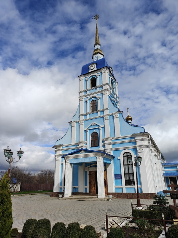 Молебен перед экзаменами в храме Первоверховных апостолов Петра и Павла города Зеленокумска