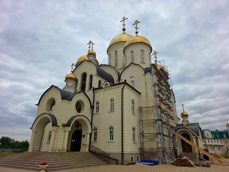 Владыка Николай возглавил всенощное бдение в Георгиевском соборе