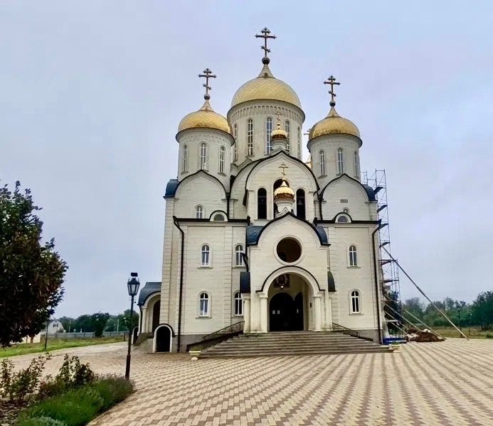 Епископ Николай совершил Литургию в день памяти жертв политических репрессий