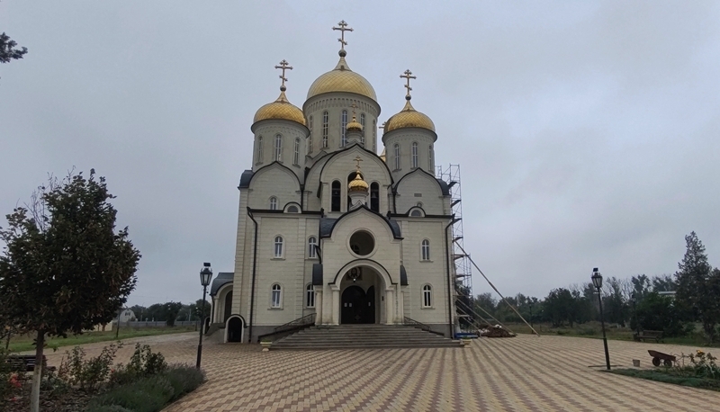 В день обретения мощей святителя Иоанна, архиепископа Шанхайского и Сан-Францисского, епископ Николай возглавил Божественную литургию в Георгиевском соборе