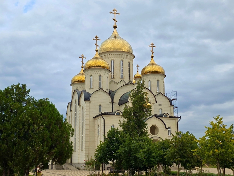 Владыка Николай возглавил Божественную литургию в Георгиевском кафедральном соборе